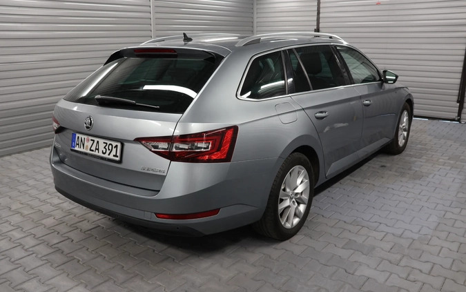 Skoda Superb cena 76400 przebieg: 132000, rok produkcji 2018 z Dolsk małe 232